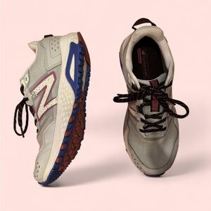 New Balance Women's Sneakers in Gray and Black